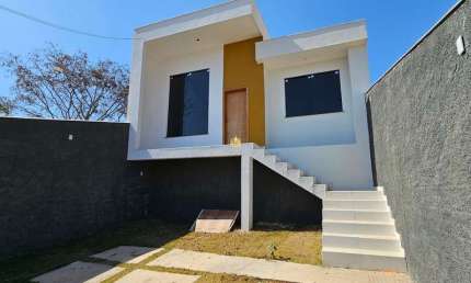 Casa Confortável à Venda no Bairro Nova Esmeraldas, Esmeraldas - R$350.000
