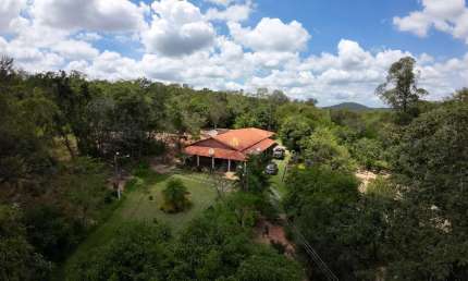 Propriedade Exclusiva em Esmeraldas: Viva o Sonho de Viver em Meio à Natureza por R$1.100.000,00!