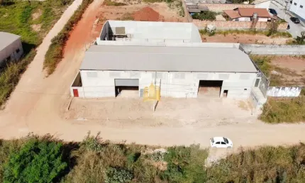 Excelente oportunidade - galpão para locação ou venda no bairro fernão dias, esmeraldas, mg