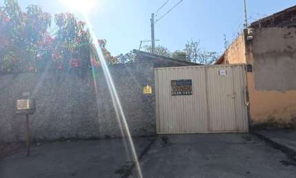 Descubra o Seu Novo Lar em Esmeraldas-MG: Casa à Venda ou Locação no Bairro Cidade Jardim - 2 Quartos, 1 Banheiro, 1 Vaga de Garagem!