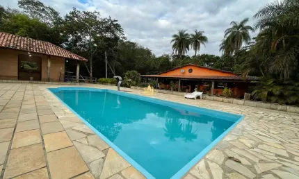 Sítio de Luxo à Venda em Esmeraldas-MG - Um Paraíso no Campo!