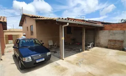 Casa com 2 quartos à venda em Dumaville, Esmeraldas , 180 m2 por R$ 120.000