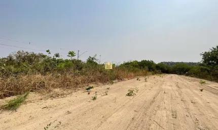 Venda de Terreno de 360 m² no Bairro Pousada do Lago, Esmeraldas - R$ 25.000,00