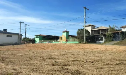 Venda de lote comercial de esquina em esmeraldas - 610m² por r$180.000