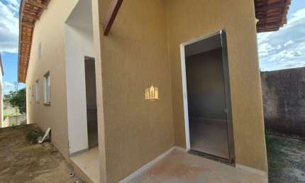Venda de Casa no Quintas do São José em Esmeraldas - 3 Quartos e Garagem