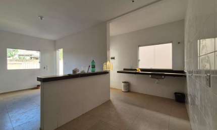 Venda de Casa no Quintas do São José em Esmeraldas - 3 Quartos e Garagem