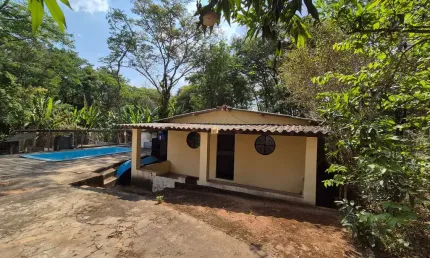 Sítio à Venda em Betim - 1.497m², 2 Quartos, Piscina - R$350.000