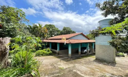Sítio à Venda no Bairro Cidade Jardim, Esmeraldas ? 4.702m², Casa Principal e de Caseiro ? R$800.000,00