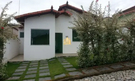 Casa à Venda no Bairro São José, Esmeraldas ? 3 Quartos, Cozinha Americana, R$285 Mil