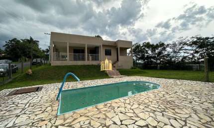 Casa à Venda no Solar das Palmeiras, Esmeraldas ? 2 Quartos, Suíte, Piscina, 1150m², R$740 Mil