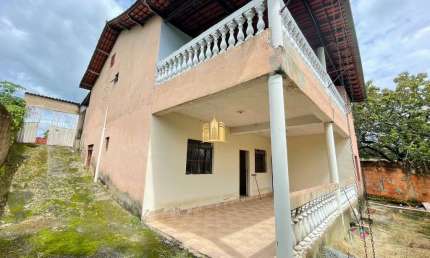 Duas Casas à Venda no Bairro Santa Quitéria, Esmeraldas ? Suítes e Garagem, 510m²