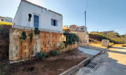 Casa à Venda Recanto do Passaredo: 2 Quartos, 200m², Varanda e Garagem!