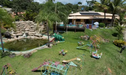 Casa de Luxo à Venda Condomínio Nosso Rancho: 4 Suítes, Lazer Completo e 5.000m²!