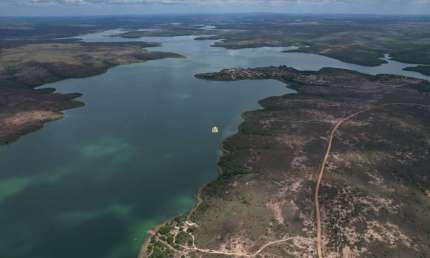 Terreno à venda em Pompéu com 1.500m de margem de represa ? Ideal para loteamento, turismo ou investimento