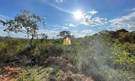 Excelente Lote à Venda no Bairro Fernão Dias ? 450m² com Documentação e Energia