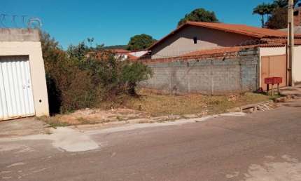 Lote no centro de Farofa, 360m², escritura e registro água e luz,