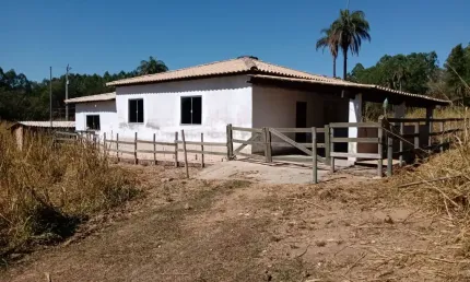 Chácara / sítio com 3 quartos à venda na Zona Rural, Itaguara 