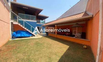 Casa c/ 3 quartos, 3 suítes e 8 vagas, 370m², à venda no , no bairro Mooca, por 1.800.000,00