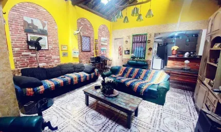 Casa c/ 3 quartos, 3 suítes, 228m², à venda no bairro Vila Monumento, por 508.800,00