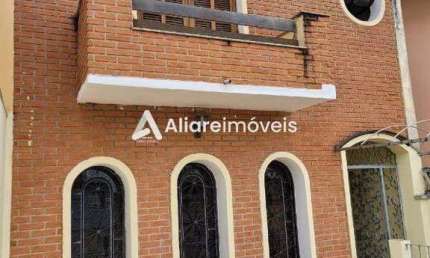 Casa c/ 3 quartos, 3 suítes e 4 vagas, 180m², à venda no bairro Parque São Lucas, por 790.000,00