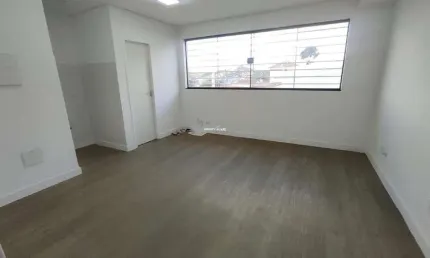 Conjunto comercial c/ 20m², para aluguel no Centro na Bom Jesus dos Perdões por 1.300,00
