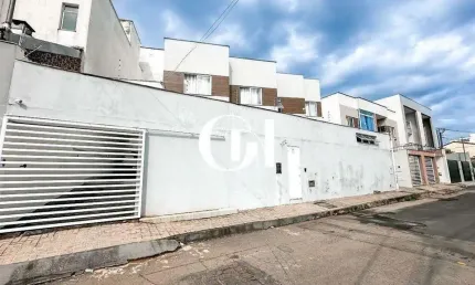 Casa Perfeita no Bairro Aeroporto: Planejada, Aconchegante e Cheia de Estilo!