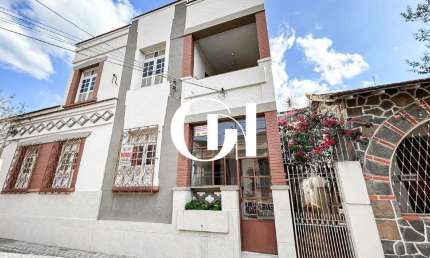 Duas Casas à venda, 114 m²/94m2 por R$ 650.000 - Poço Rico - Juiz de Fora/MG