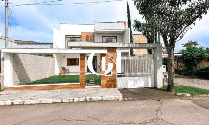 Casa à venda, 4 quartos, 3 suítes, 4 vagas, São Pedro - Juiz de Fora/MG