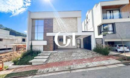 Casa à venda, 3 quartos, 3 suítes, 4 vagas, Salvaterra - Juiz de Fora/MG