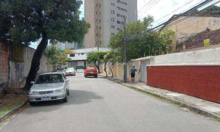Casa com 4 quartos para alugar na Rua Bandeira De Melo, 41, Casa Forte, Recife