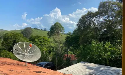 VENDO OU TROCO CHACARA COLINAS PARAIBUNA COM CASA DE 04 DORMS 02 SUITES