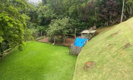 VENDO LINDA CHÁCARA NO VILLAGIO FAZENDÃO CASA 04 DORMS/SUITE FREITAS SJCAMPOS-SP