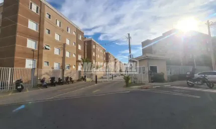 Apartamento com 2 Quartos e 1 vaga - Vila Barcelona