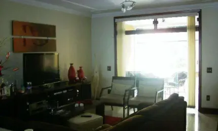 Casa com 3 quartos à venda na Rua Granada, 0, 46, Vila Hortência, Sorocaba
