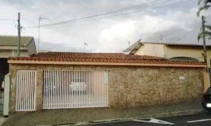 Casa com 3 quartos à venda na Rua Benedito Ferreira Telles, 0, 694, Jardim Simus, Sorocaba