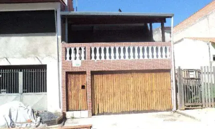 Casa com 3 quartos à venda na Rua Isis De Camargo Barros Martins, 0, 427, Jardim Santo André, Sorocaba