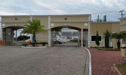 Apartamento com 2 Quartos, 2 vagas e Sacada no Campolim!