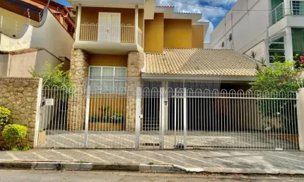 Casa com 3 quartos à venda na Rua Edissa Pacheco Carvalho, 85, Parque Campolim, Sorocaba