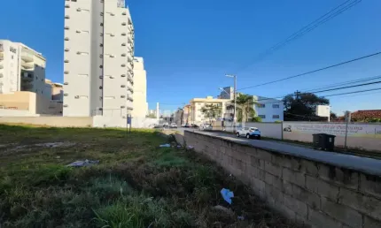 Terreno à venda na Rua Carlos Eugenio De Siqueira Salerno, Em Frente Ao Nº 568, s/n, Parque Campolim, Sorocaba