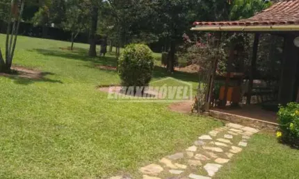 Chácara a venda em Condomínio, com 5.000 metros quadrados de área de terreno  !