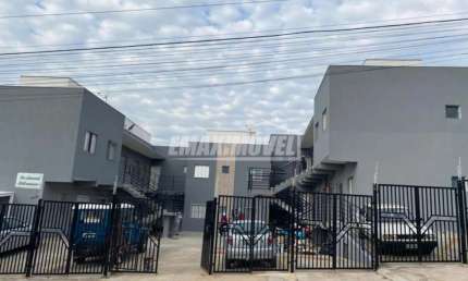 Apartamento com 2 Quartos para locação - Wanel Ville