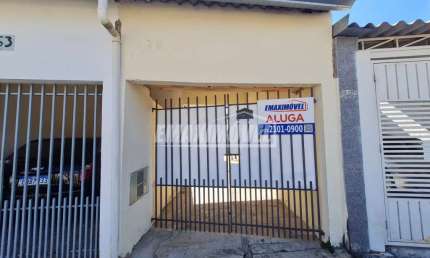 Casa com 2 quartos e 3 vagas no Parque Vitória Régia
