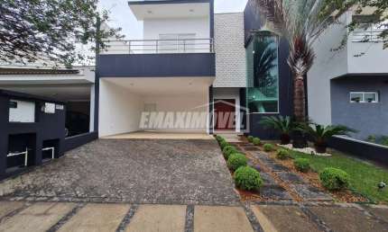 Casa com 3 Suítes, 4 vagas e lazer completo - Residencial Villa do Bosque