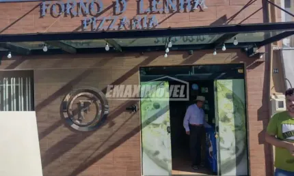 Salão comercial para venda no Jd. Maria Antônia Prado!