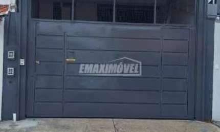 Sobrado a venda com salão comercial, bem localizado no Jardim Prestes de Barros
