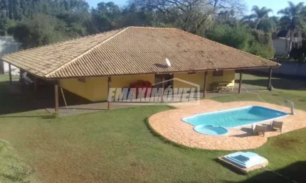Casa com 3 Quartos sendo 1 suíte e galpão para locação - Ao lado da Av. Ipanema