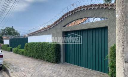 Casa Assobradada para fins Residenciais ou Comerciais no Jardim Simus em Sorocaba/SP