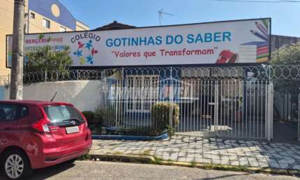 Casa Comercial a venda, localizada no Jardim Faculdade!