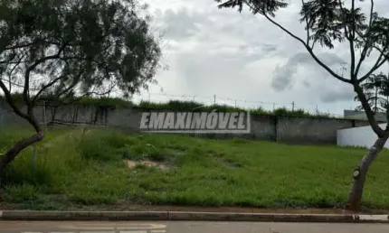 Terreno com 154 mt², localizada no Condomínio Residencial Jardim