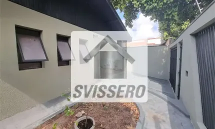 Casa térrea com 4 quartos à venda em Vila Quaggio - SP